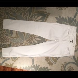 American Eagle white jeans size 6